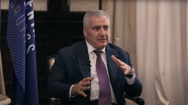 Антикоррупционный суд в Ереване заключил бизнесмена Карапетяна под стражу