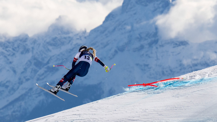 Упавшая в ходе заезда на ОИ горнолыжница Вонн находится в стабильном состоянии