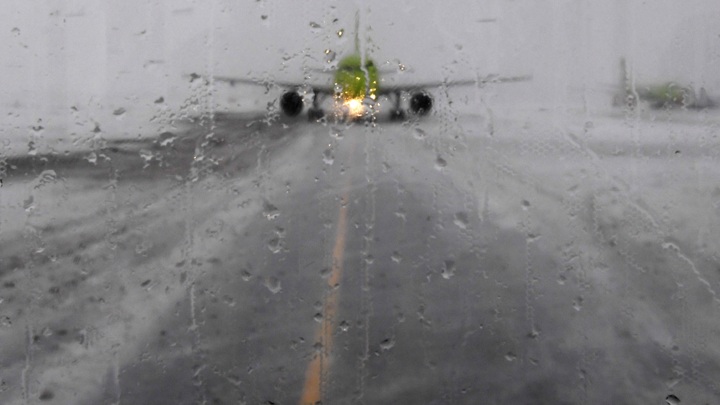 Аэропорт Перми приостановил прием и отправление самолетов