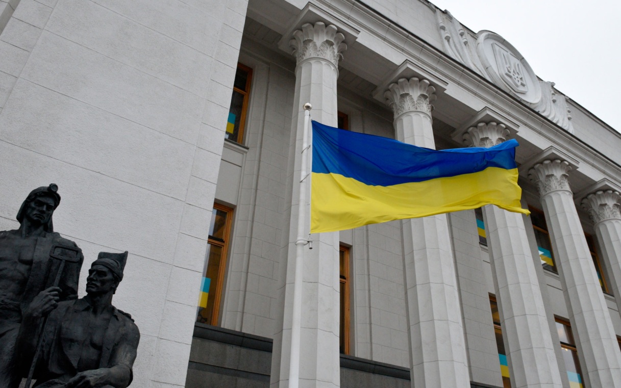 На Украине могут ввести уголовную ответственность за "украинофобию" На Украине могут ввести уголовную ответственность за "украинофобию"