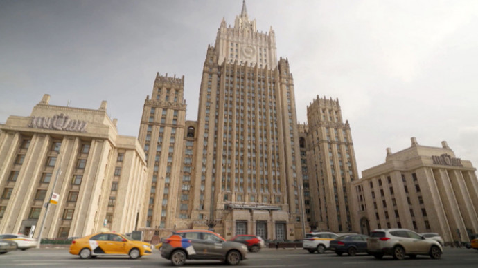МИД: РФ примет меры, чтобы уменьшить ущерб от тарифной войны США и Китая - Новости на Вести.ru