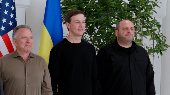 Axios: новый раунд переговоров в Абу-Даби может пройти на следующей неделе - Новости на Вести.ru