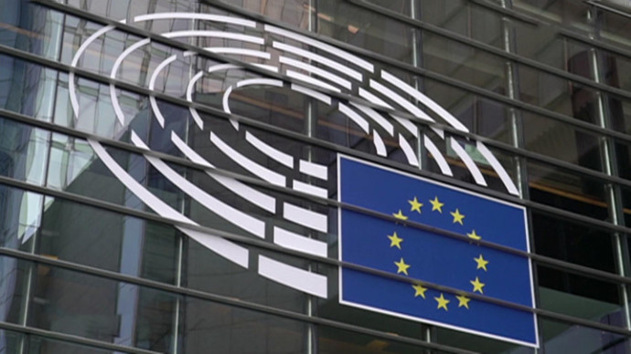 Европарламент призвал усилить военную помощь Украине