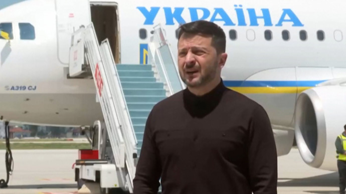 Зеленский признал массированный 10-часовой удар по Киеву и регионам Украины - Новости на Вести.ru